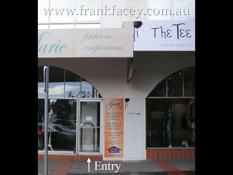 4/4 Blackburne Square, Berwick VIC 3806