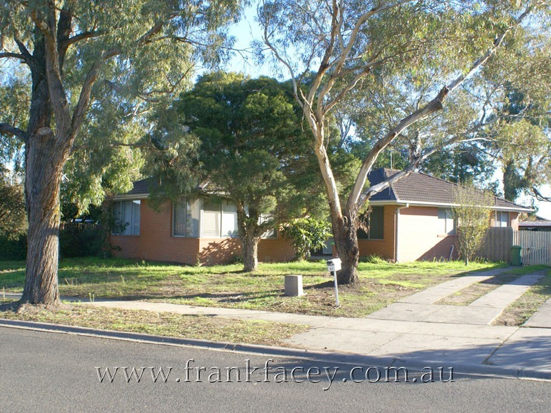 23 Coniston Ave, Berwick VIC 3806