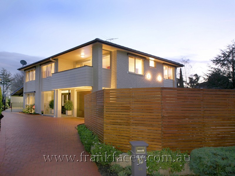 44 Outlook Drive, Berwick VIC 3806