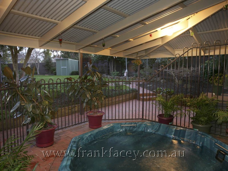 44 Outlook Drive, Berwick VIC 3806