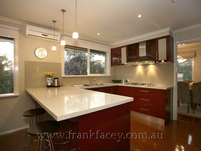 44 Outlook Drive, Berwick VIC 3806