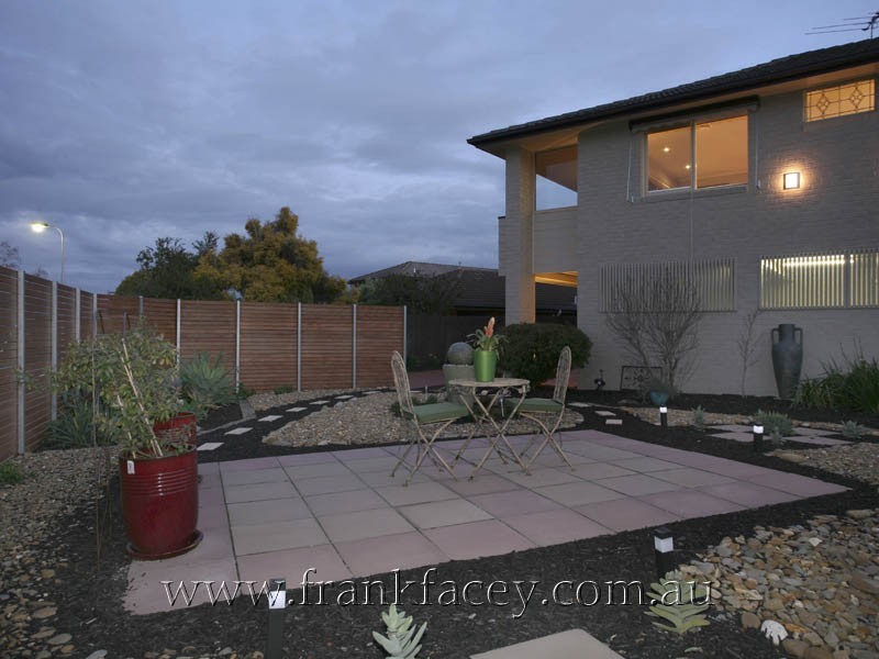 44 Outlook Drive, Berwick VIC 3806