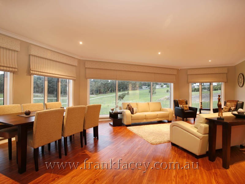 6 Valley Drive, Beaconsfield Upper VIC 3808