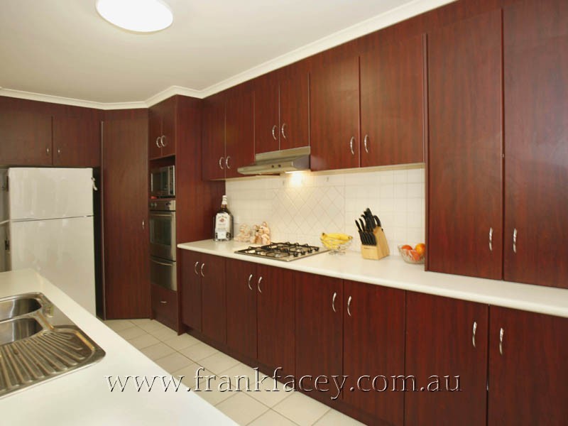 31 John Fisher Drive, Berwick VIC 3806