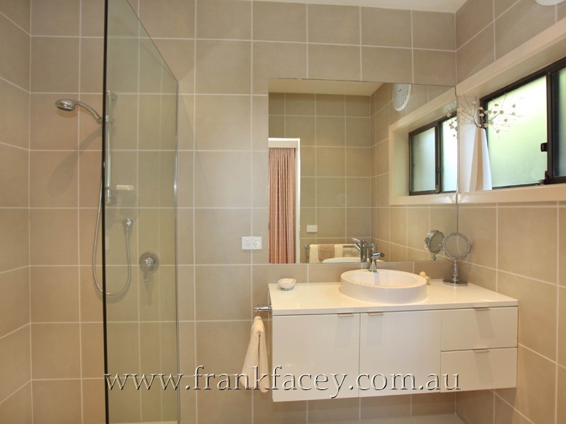 31 Miller Street, Berwick VIC 3806