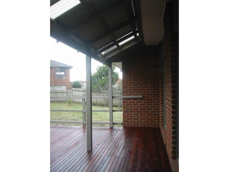 12 Kanumbra Court, Hallam VIC 3803