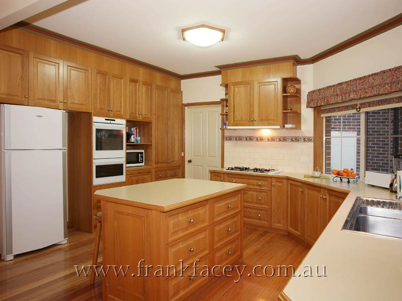 15 Elgin Street, Berwick VIC 3806