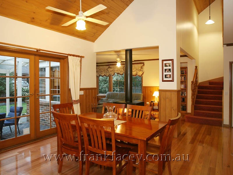 15 Elgin Street, Berwick VIC 3806