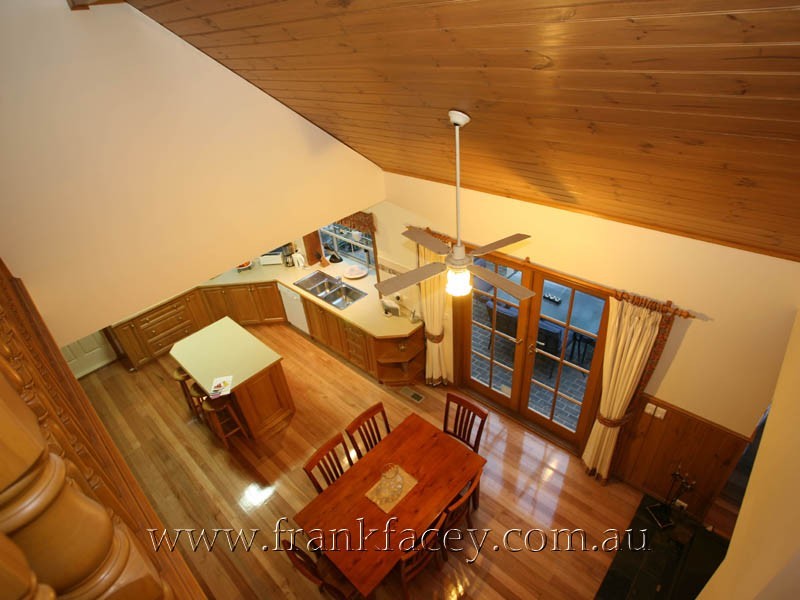 15 Elgin Street, Berwick VIC 3806