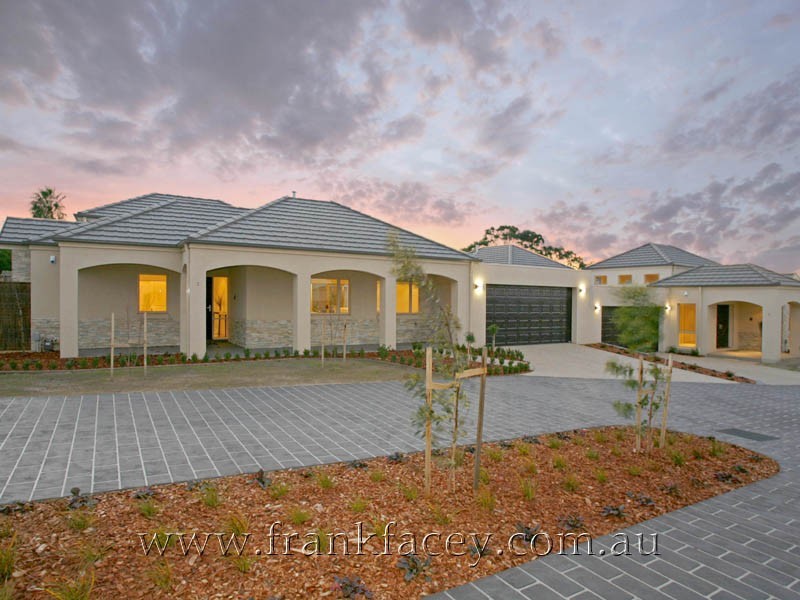 138 Greaves Road, Narre Warren South VIC 3805