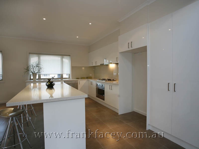 138 Greaves Road, Narre Warren South VIC 3805