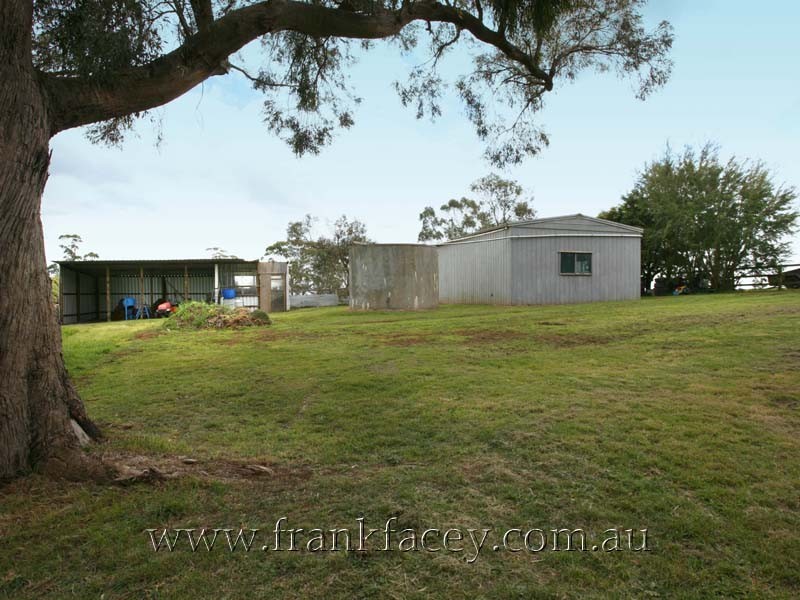 125 Huxtable Road, Pakenham Upper VIC 3810