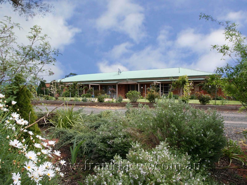 125 Huxtable Road, Pakenham Upper VIC 3810