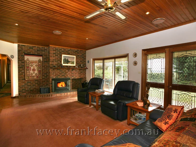 125 Huxtable Road, Pakenham Upper VIC 3810