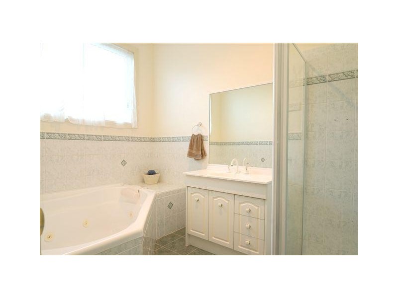 20 Frederick Rise, Narre Warren VIC 3805