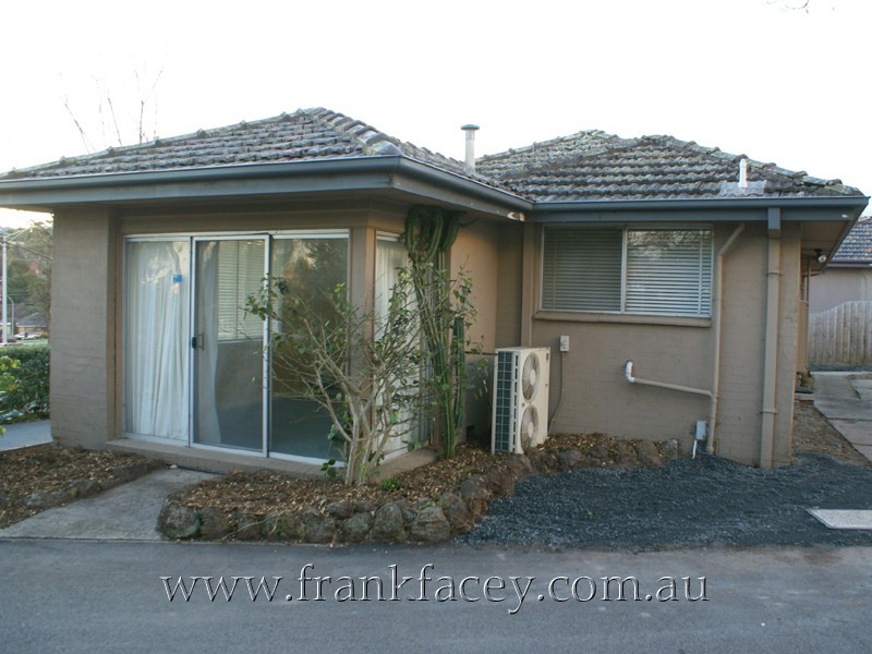 1/8 Wheeler Street, Berwick VIC 3806