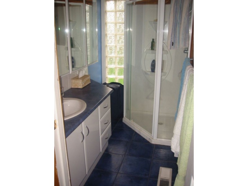 25 Station Street, Officer VIC 3809