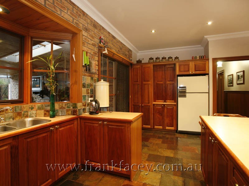 365 Heatherton Road, Narre Warren North VIC 3804