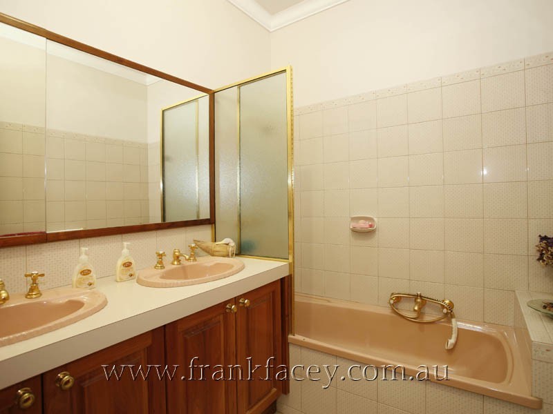 365 Heatherton Road, Narre Warren North VIC 3804