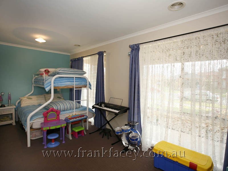 52 Community Parade, Narre Warren South VIC 3805