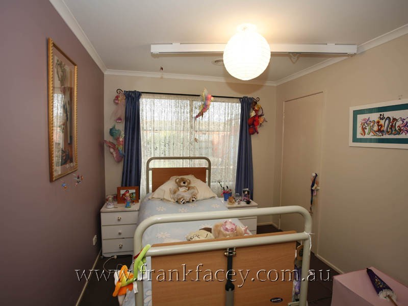 52 Community Parade, Narre Warren South VIC 3805