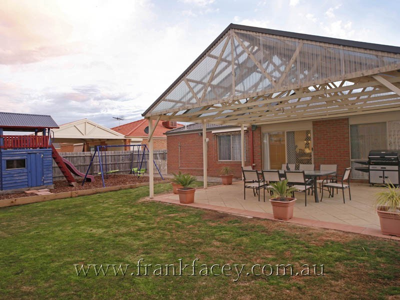 52 Community Parade, Narre Warren South VIC 3805