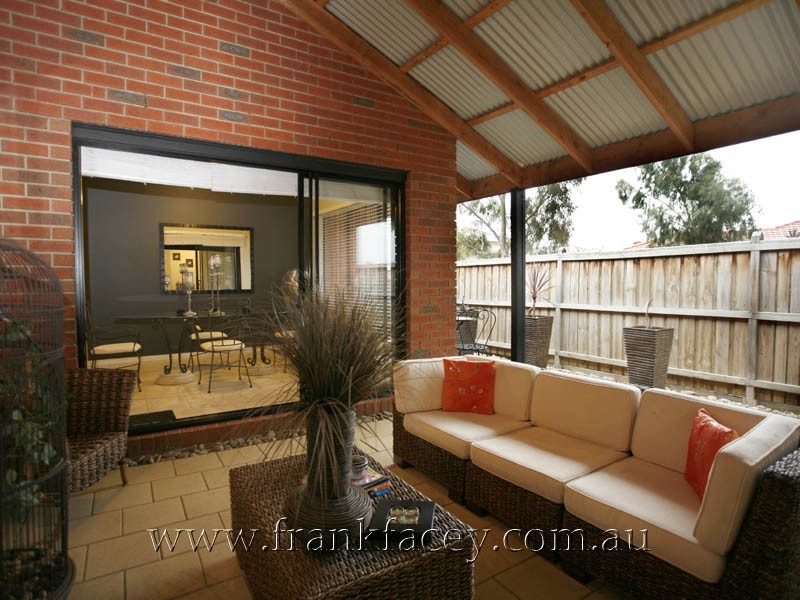 21 Jamieson Way, Berwick VIC 3806