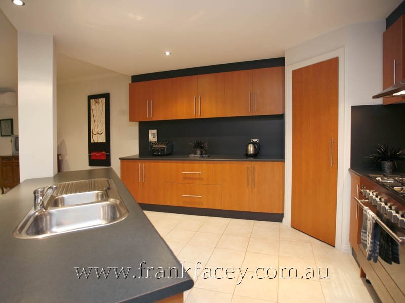 21 Jamieson Way, Berwick VIC 3806