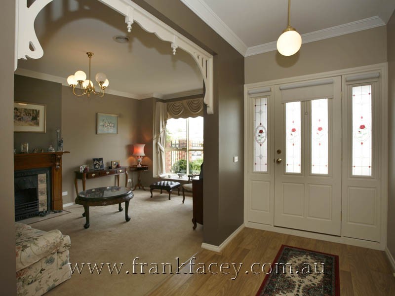 1 Brennan Court, Berwick VIC 3806