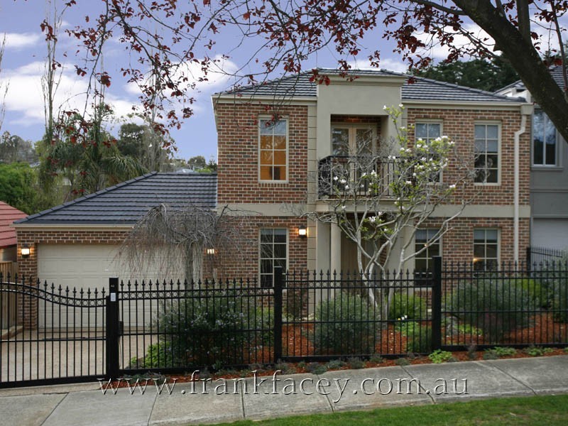 43 Lyall Road, Berwick VIC 3806