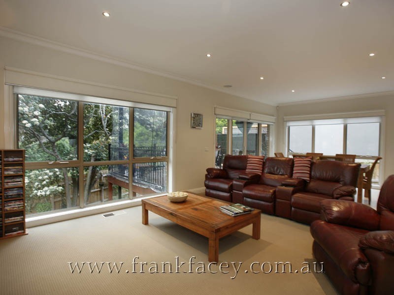 43 Lyall Road, Berwick VIC 3806