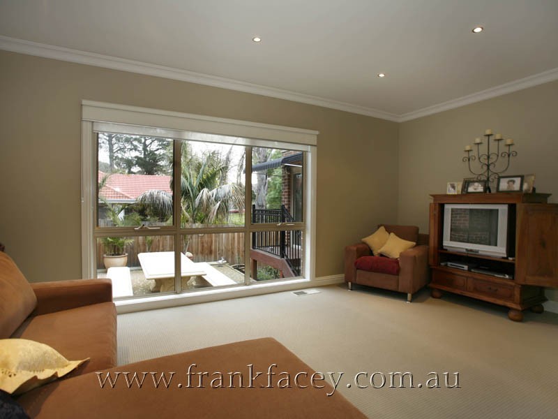 43 Lyall Road, Berwick VIC 3806