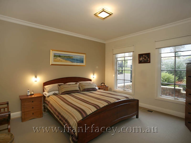 43 Lyall Road, Berwick VIC 3806