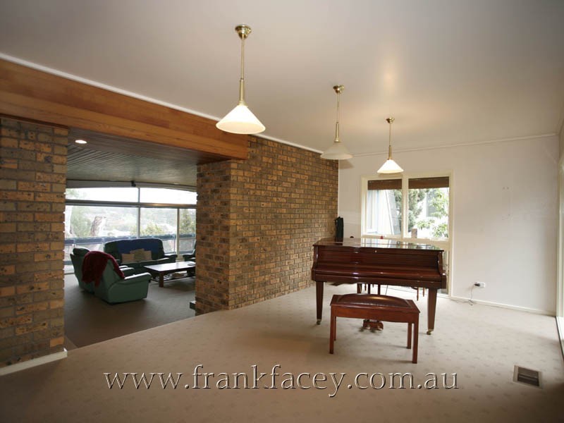 20 Kramer Drive, Berwick VIC 3806