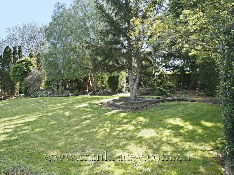 20 Kramer Drive, Berwick VIC 3806