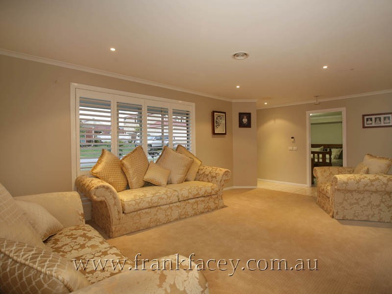 11 Logan Place, Berwick VIC 3806