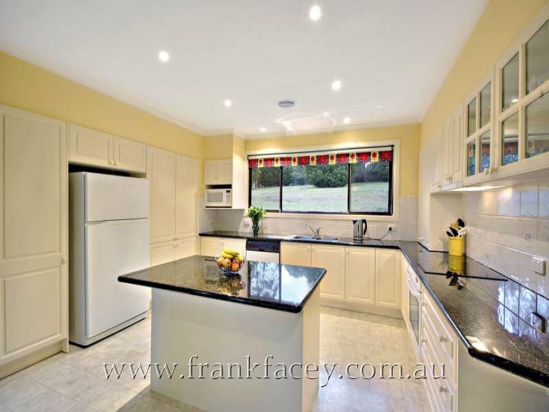 115 King Road, Harkaway VIC 3806