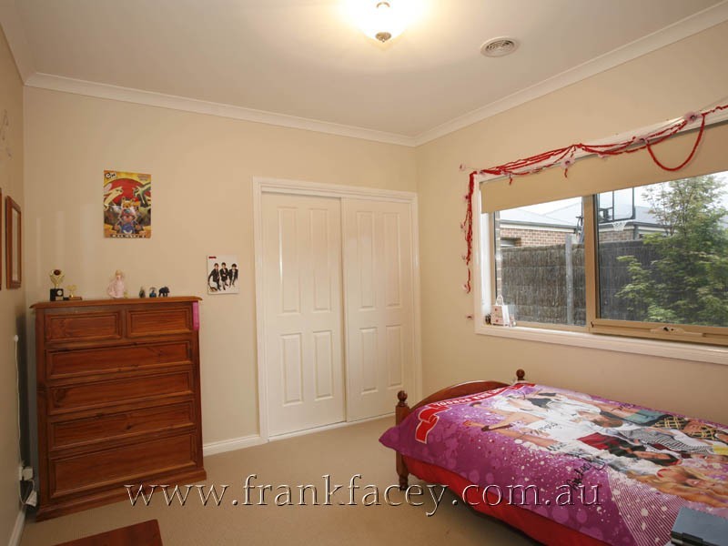 6 Holm Park Road, Beaconsfield VIC 3807