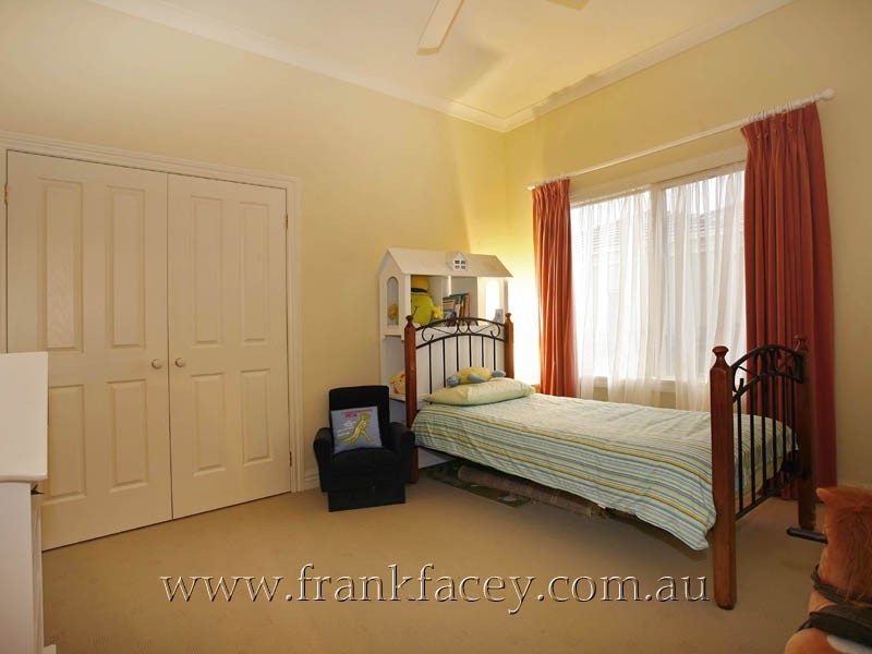 56 Peel Street, Berwick VIC 3806