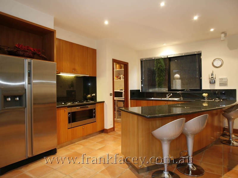 46 Quarry Hills Drive, Berwick VIC 3806