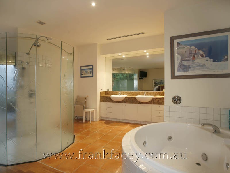 46 Quarry Hills Drive, Berwick VIC 3806