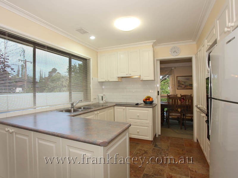 5 McNabb Street, Berwick VIC 3806