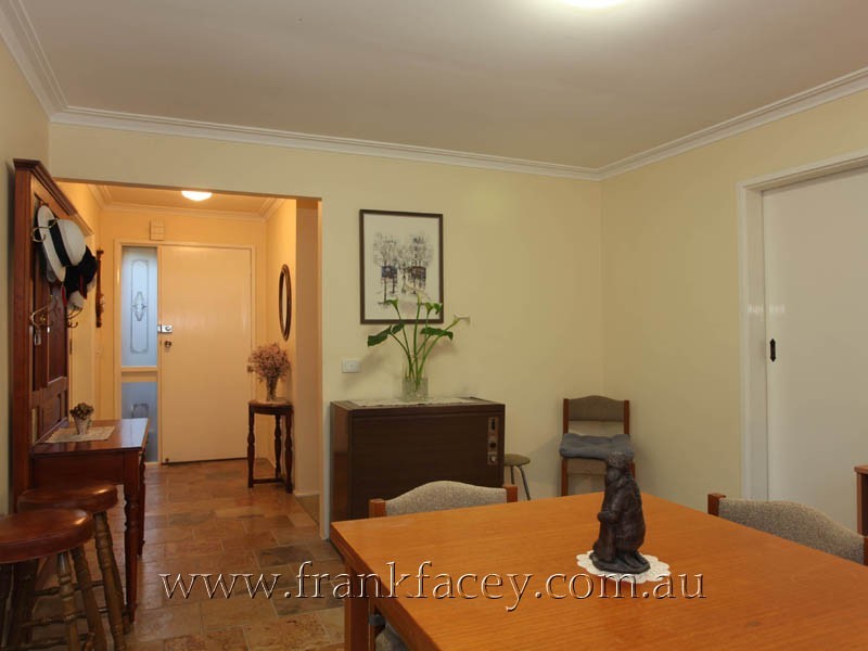 5 McNabb Street, Berwick VIC 3806