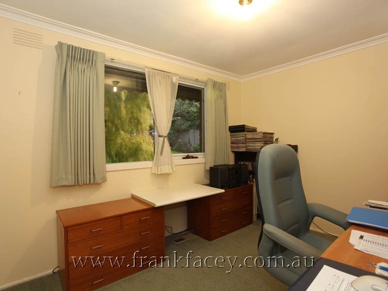 5 McNabb Street, Berwick VIC 3806