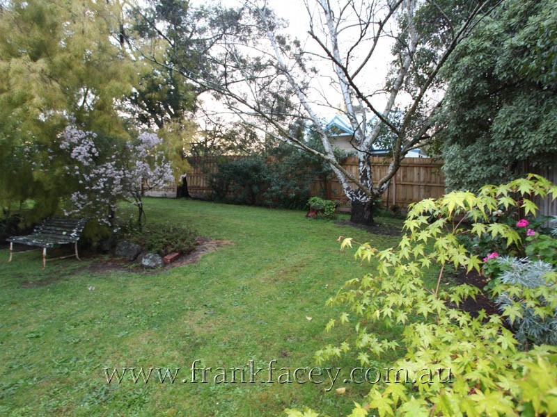 5 McNabb Street, Berwick VIC 3806