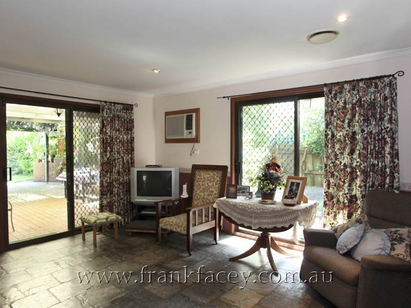 18 Harwood Court, Berwick VIC 3806