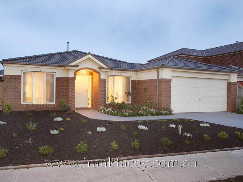 88 Moondarra Drive, Berwick VIC 3806