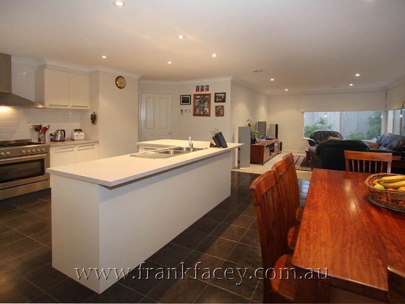 88 Moondarra Drive, Berwick VIC 3806