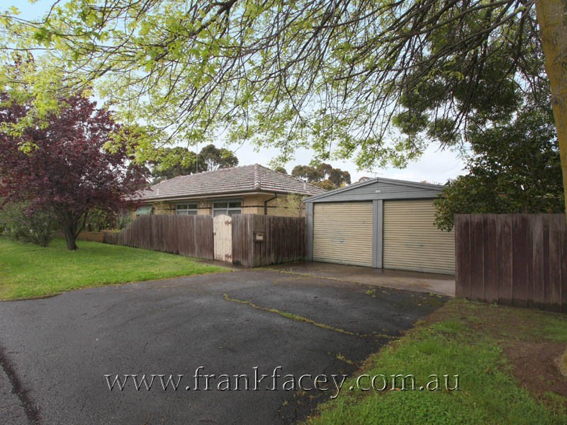 16 Turner Street, Berwick VIC 3806