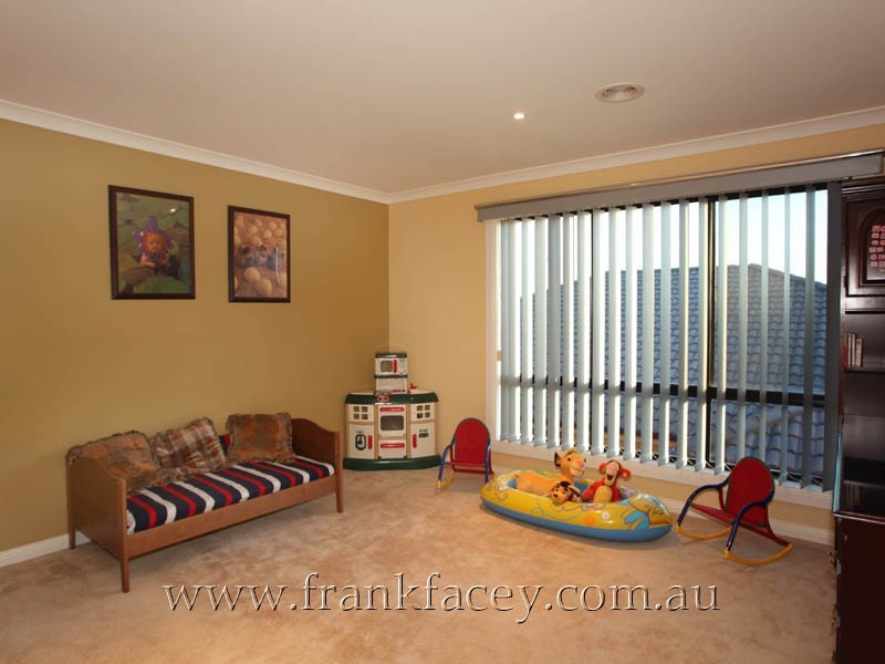 44 Ellen Road, Narre Warren South VIC 3805